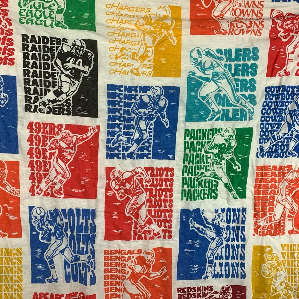 Vtg. 70’s Football Twin Bedspread and Curtains